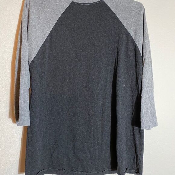 Stranger Things T-Shirt - Picture 3 of 6